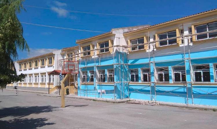 Λ. Μαλούτας: «Ο κ. Ιωαννίδης παραμένει εγκλωβισμένος στην απραξία»