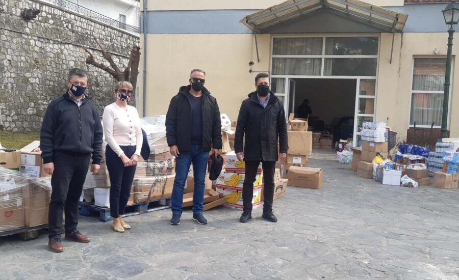 Βοήθεια στους σεισμοπαθείς της Ελασσόνας