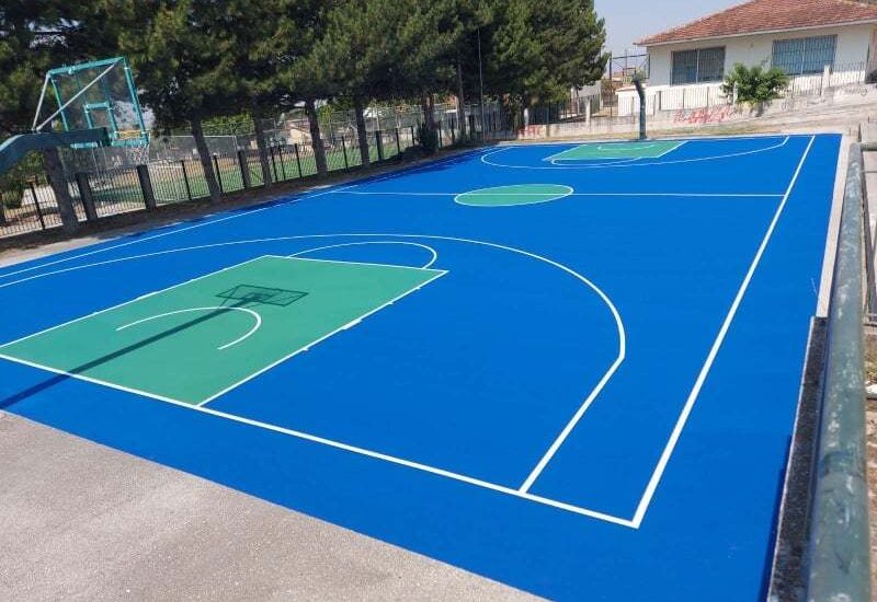 Δήμος Κοζάνης: Τοποθετούνται ειδικά δάπεδα στις σχολικές αυλές