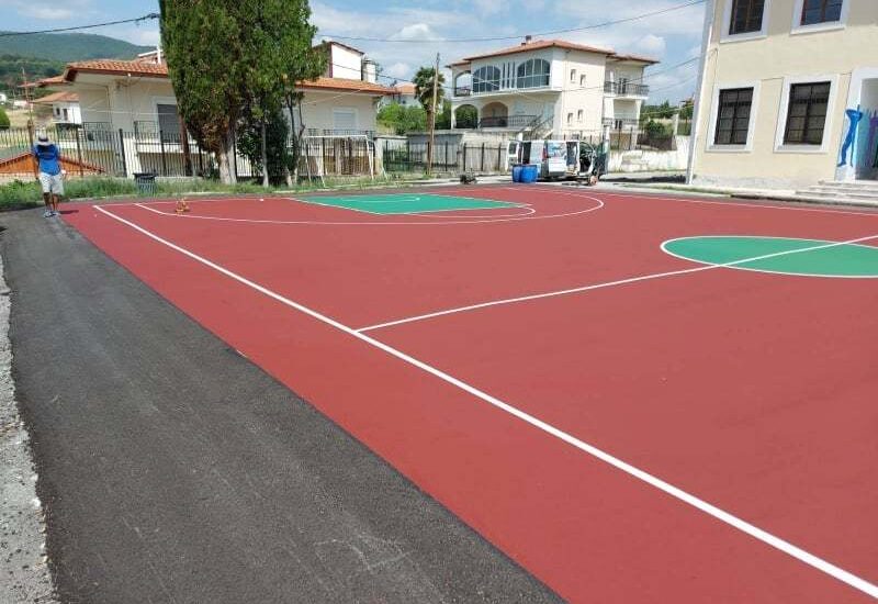 Δήμος Κοζάνης: Τοποθετούνται ειδικά δάπεδα στις σχολικές αυλές
